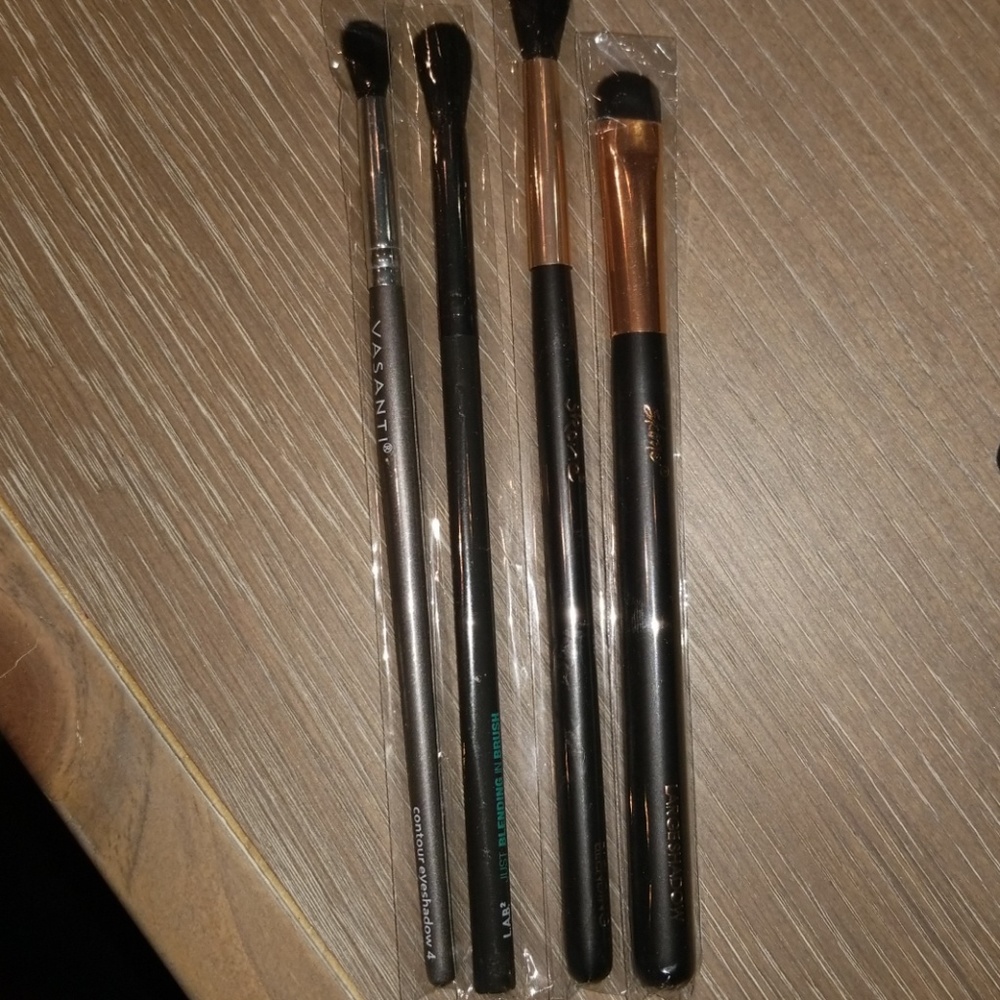 Shadow Brushes - Picture 2 of 3